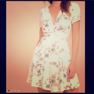 Lulu’s White Floral Print Skater Dress